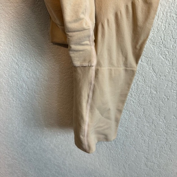 Spanx Higher Power High Waist Sculpting Shaping Seamless Short Nude Tan Cream S - Picture 9 of 10